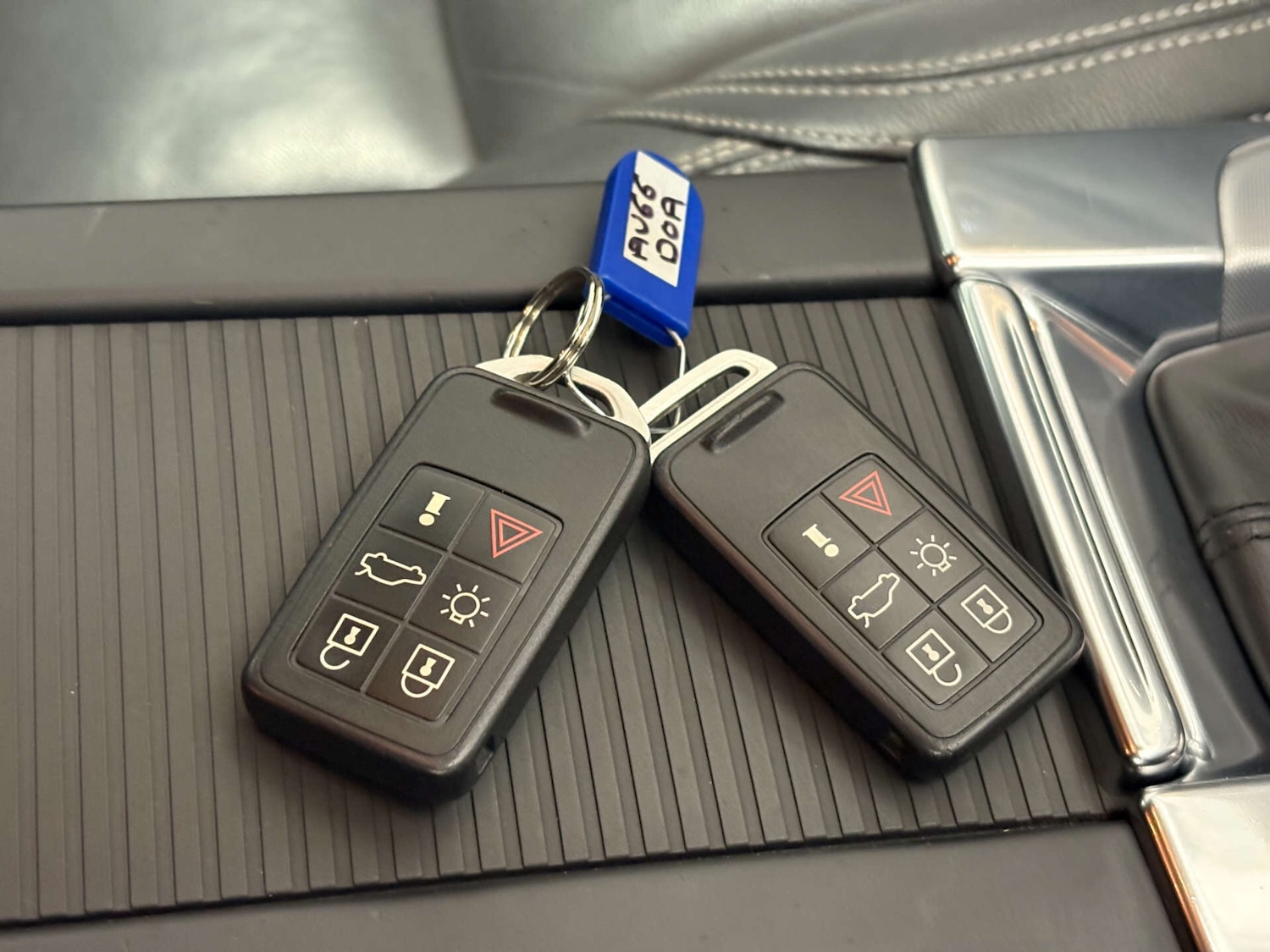 Used Volvo V60 2025 for sale - 76651142: Photo 29