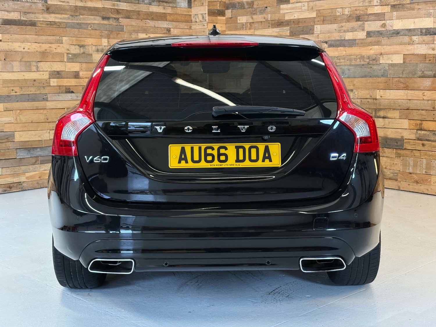 Used Volvo V60 2025 for sale - 76651142: Photo 5