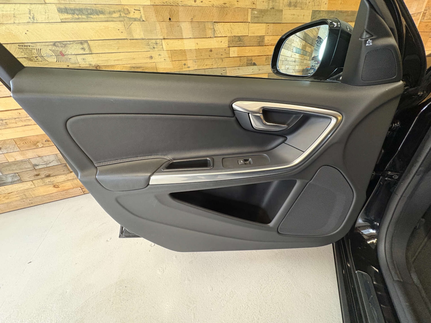 Used Volvo V60 2025 for sale - 76651142: Photo 58