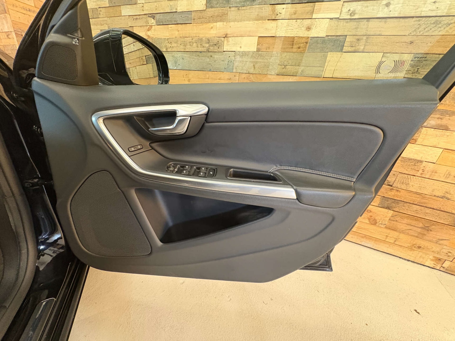 Used Volvo V60 2025 for sale - 76651142: Photo 59