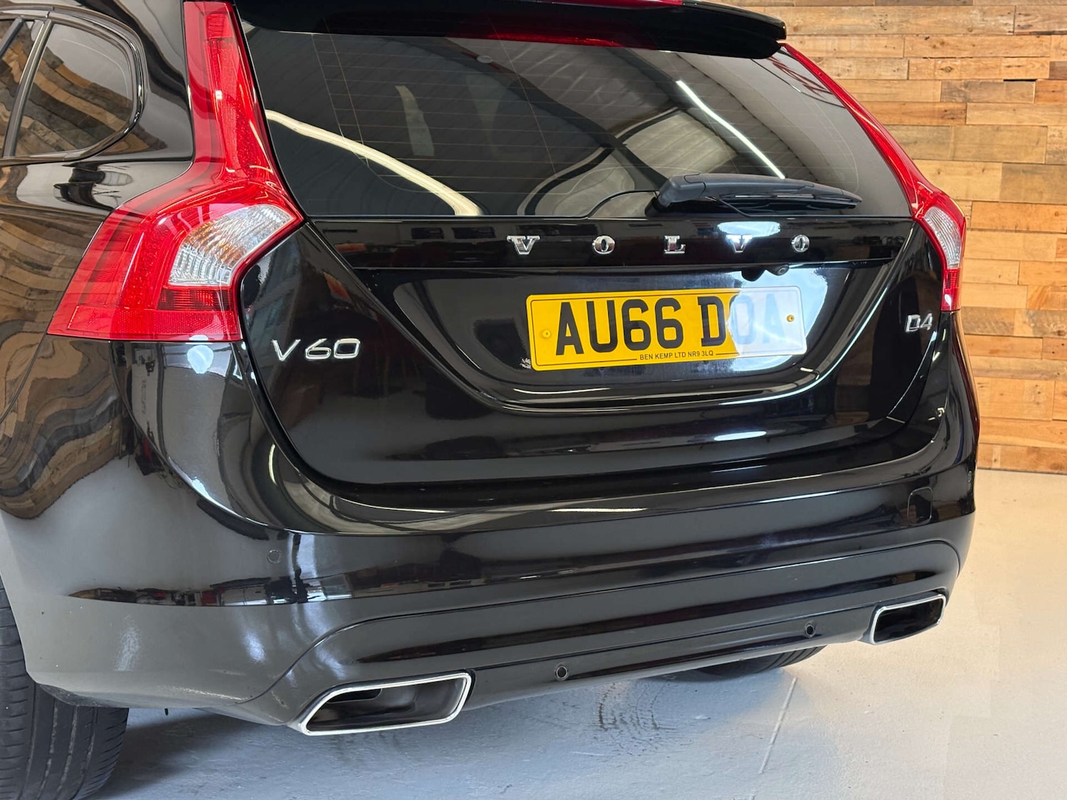 Used Volvo V60 2025 for sale - 76651142: Photo 64