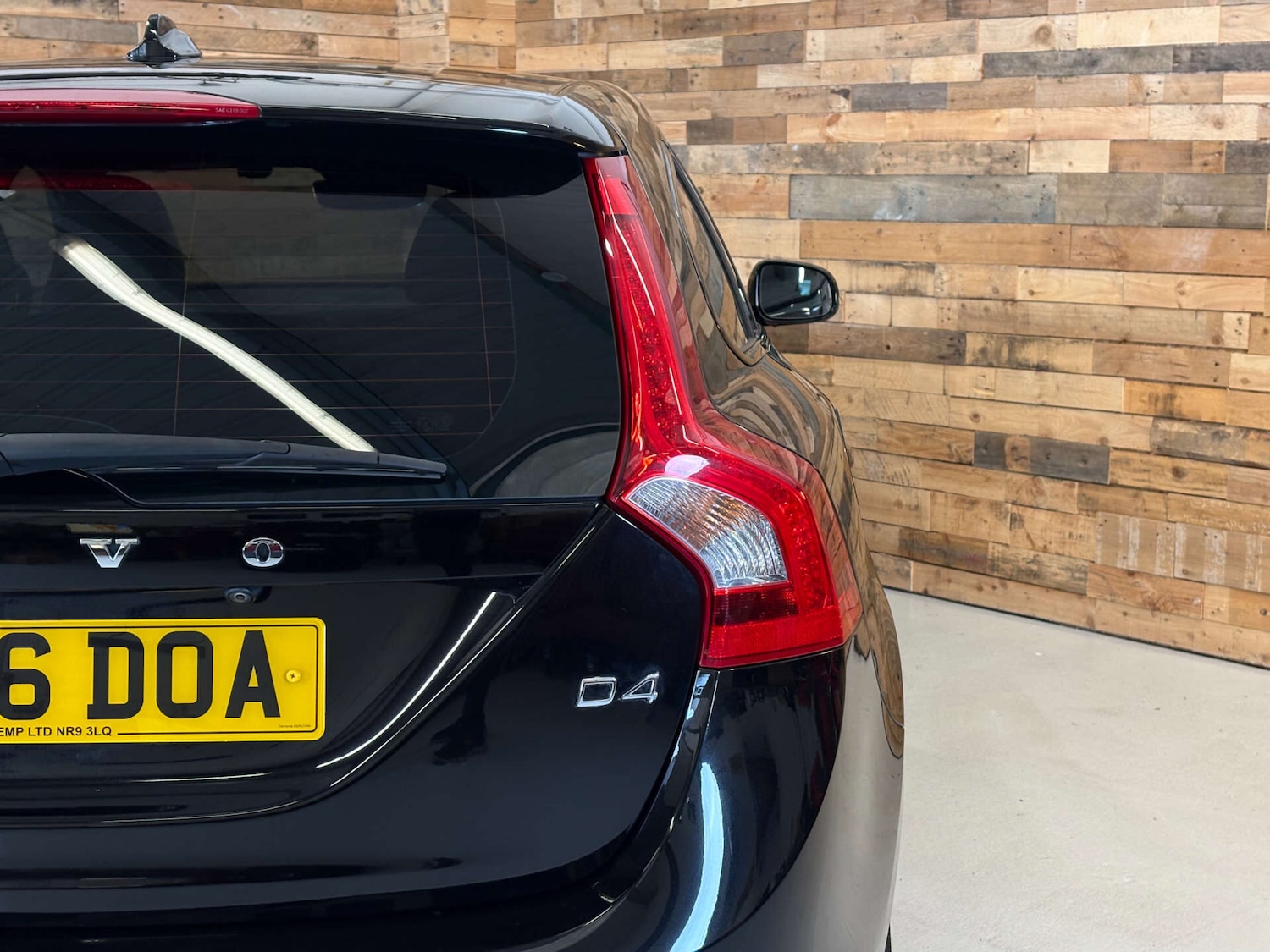 Used Volvo V60 2025 for sale - 76651142: Photo 67