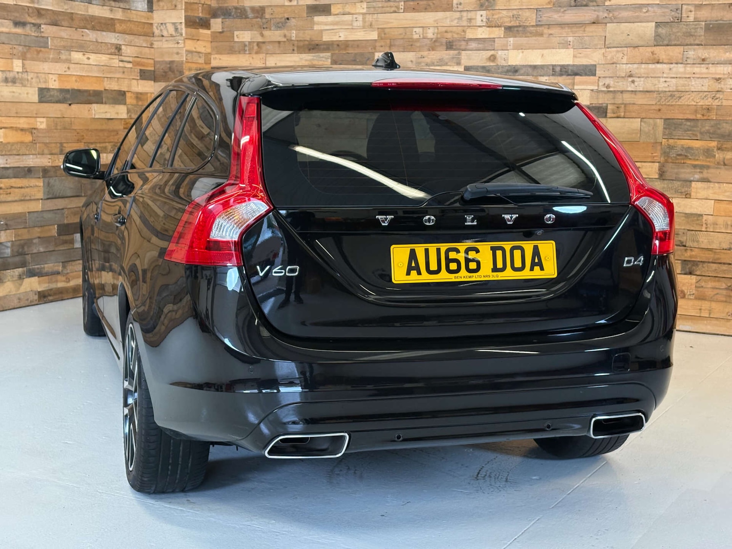 Used Volvo V60 2025 for sale - 76651142: Photo 71