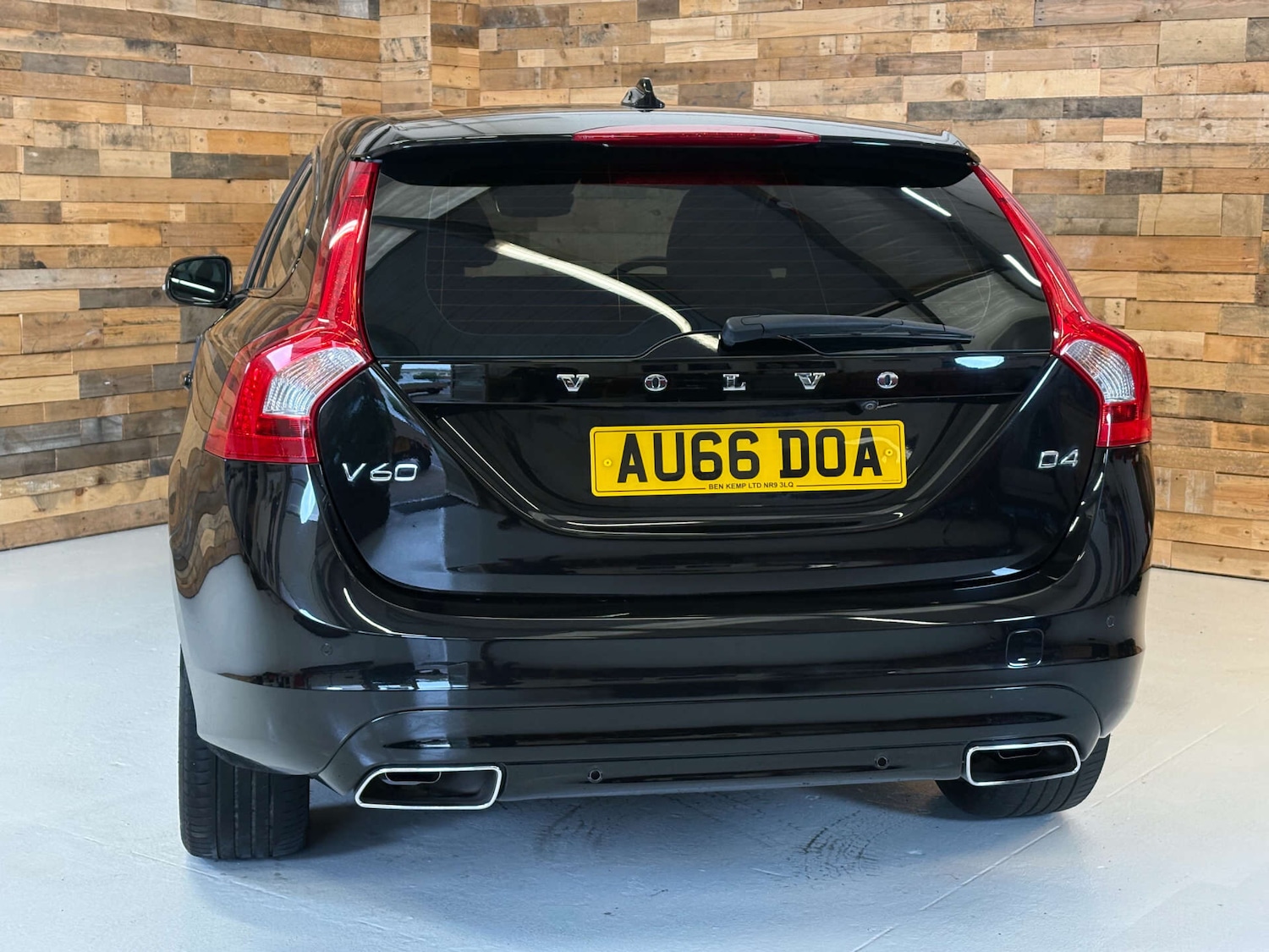 Used Volvo V60 2025 for sale - 76651142: Photo 79