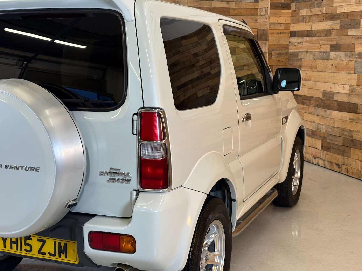 Used Suzuki Jimny 2025 for sale - 77044757: Photo 75