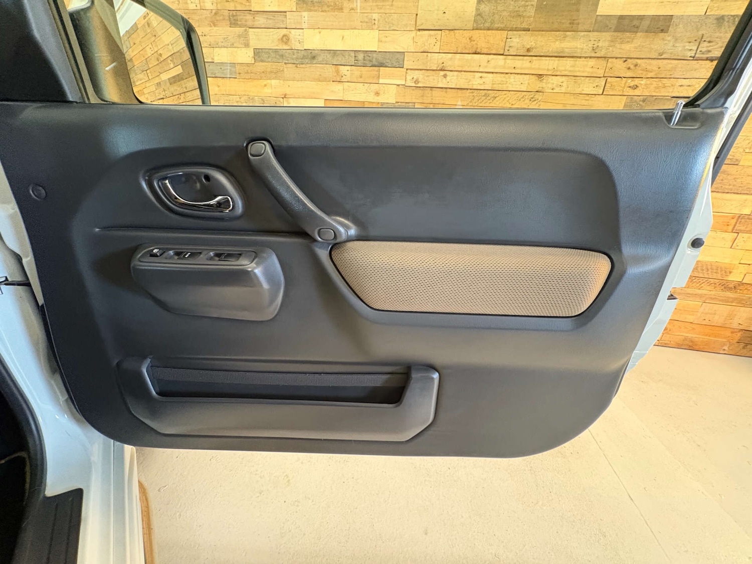 Used Suzuki Jimny 2025 for sale - 77044757: Photo 96