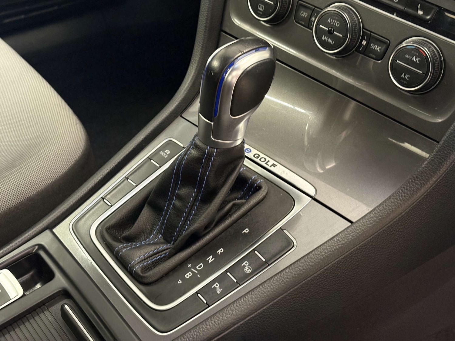 Used Volkswagen Golf 2014 for sale - 76836092: Photo 15