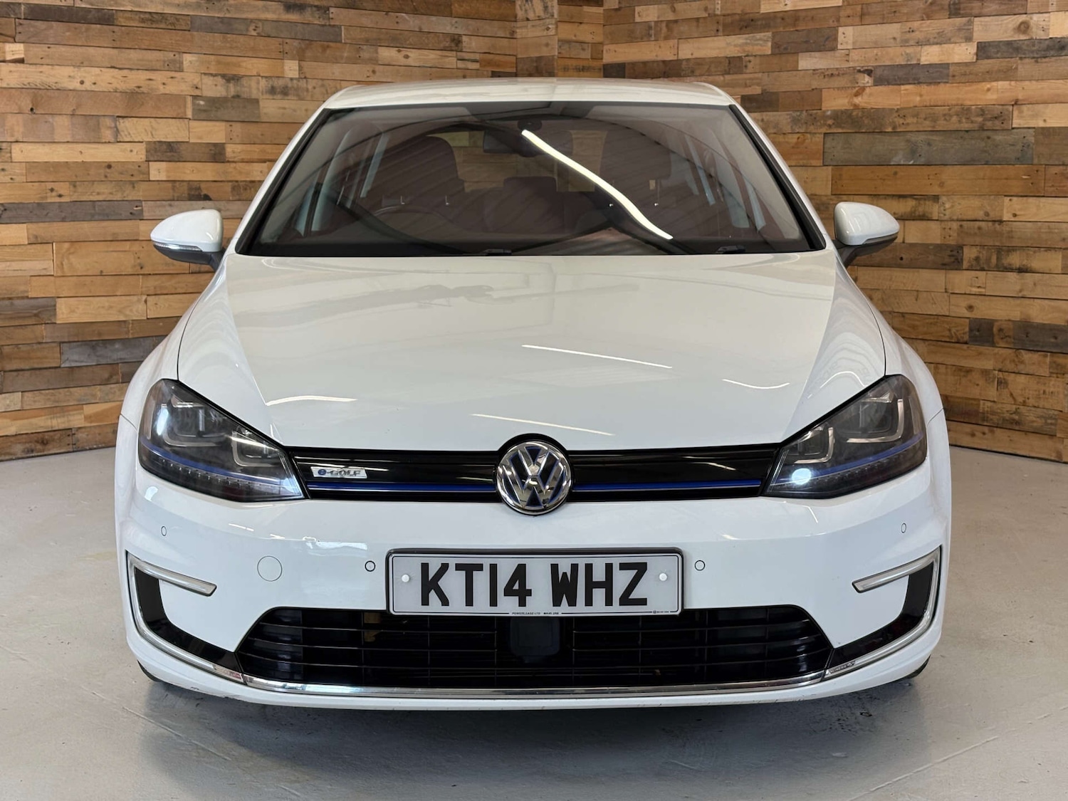 Used Volkswagen Golf 2014 for sale - 76836092: Photo 2
