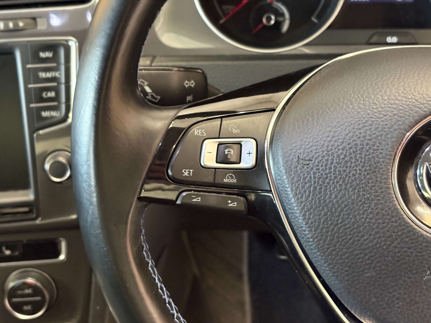 Used Volkswagen Golf 2014 for sale - 76836092: Photo 28