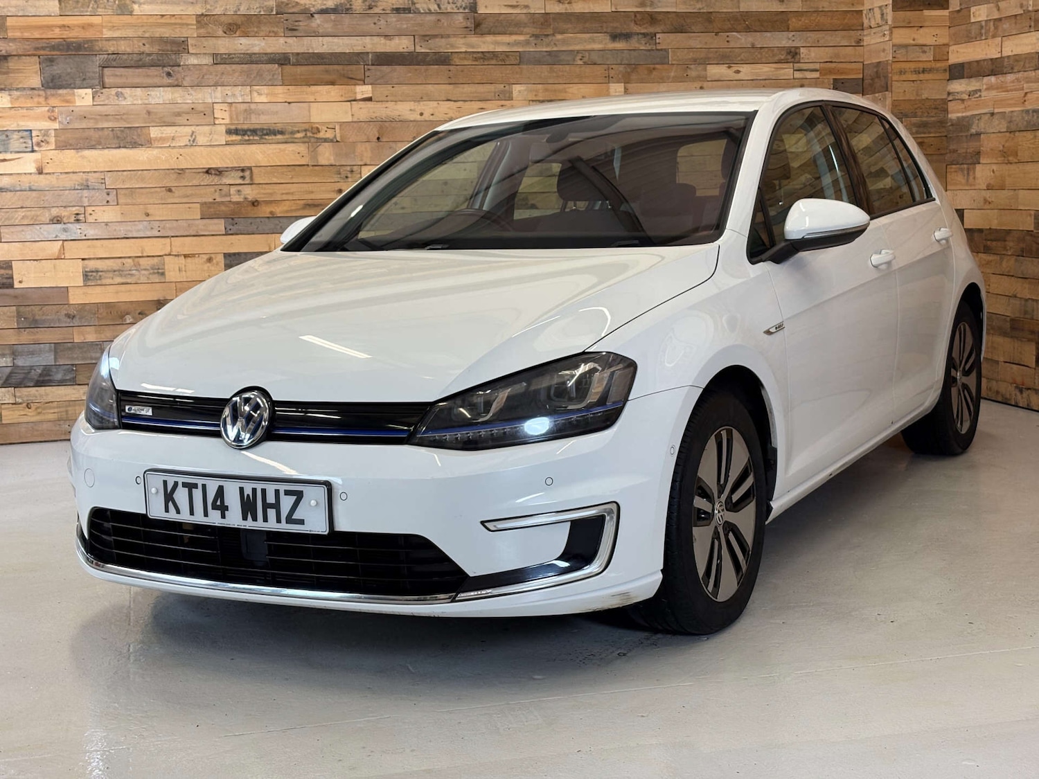 Used Volkswagen Golf 2014 for sale - 76836092: Photo 3