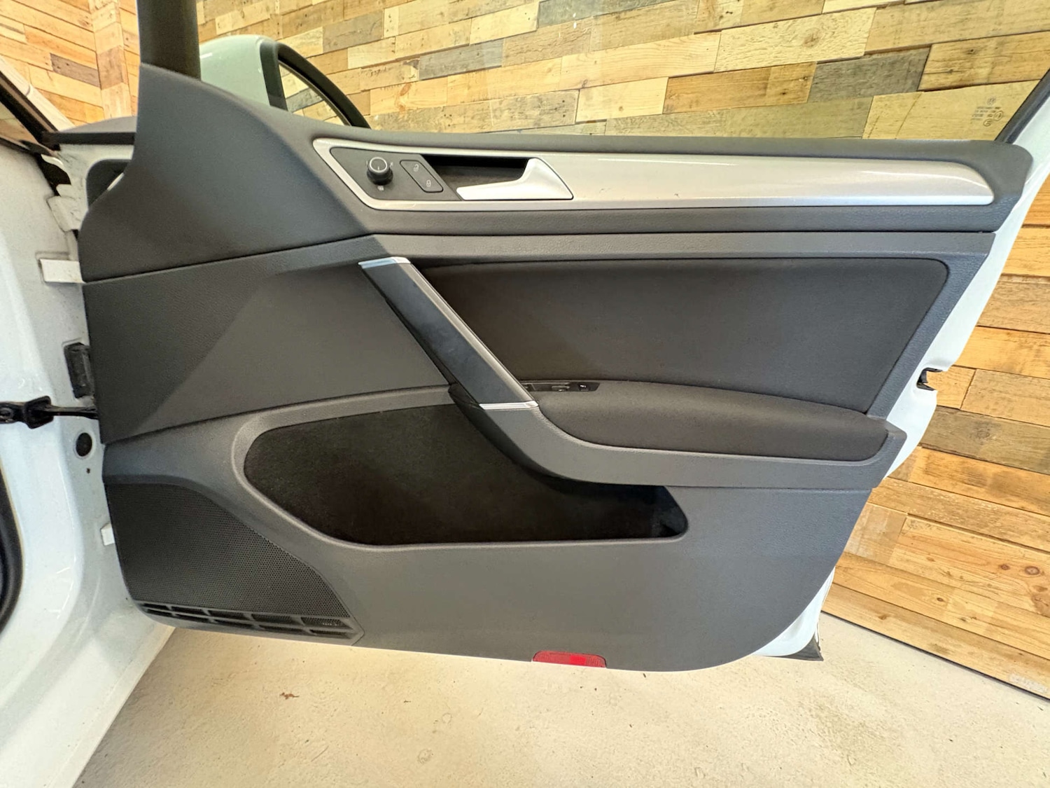 Used Volkswagen Golf 2014 for sale - 76836092: Photo 69