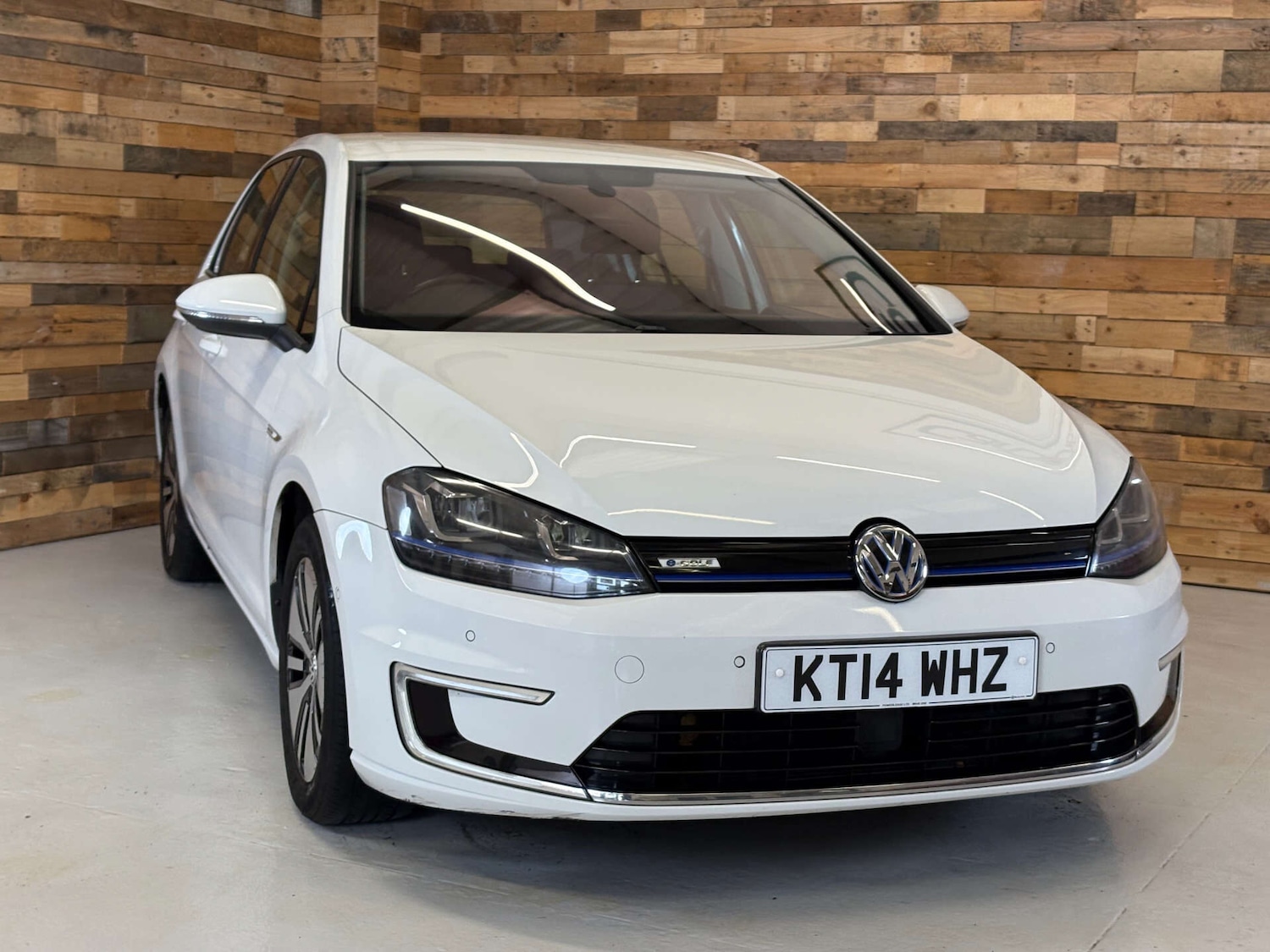 Used Volkswagen Golf 2014 for sale - 76836092: Photo 92