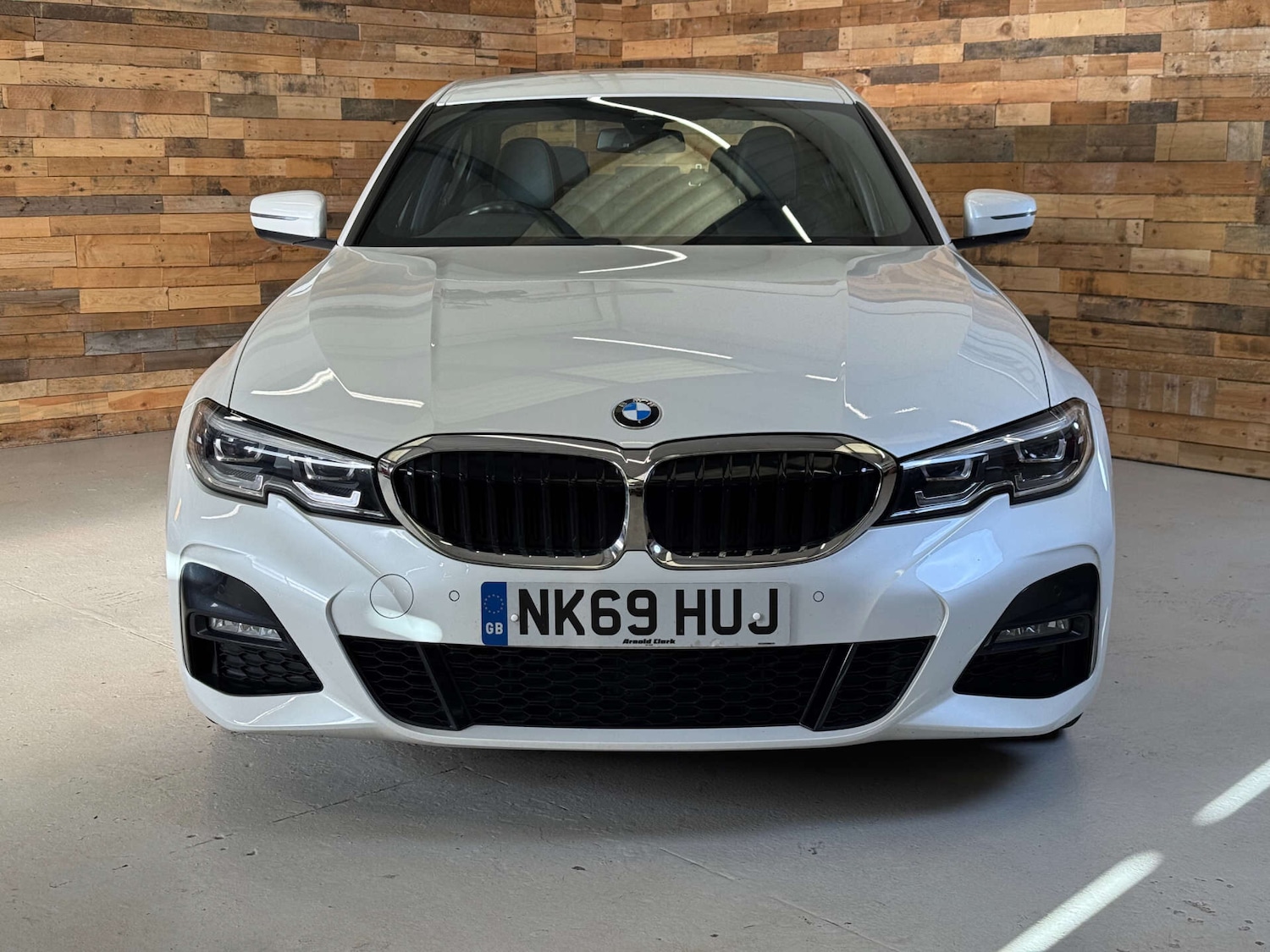 Used BMW 3 Series 2019 for sale - 76119920: Photo 2