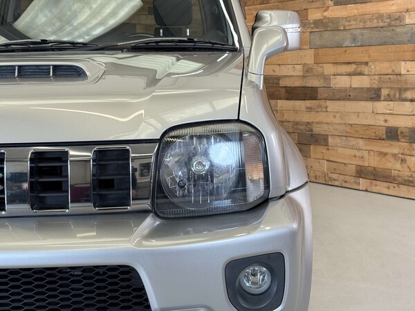 Used Suzuki Jimny 2015 for sale - 76027693: Photo 100