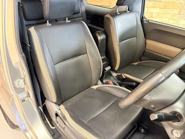 Used Suzuki Jimny 2015 for sale - 76027693: Photo 32