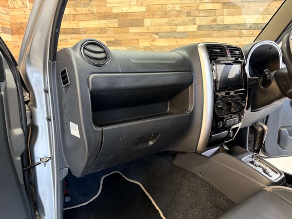 Used Suzuki Jimny 2015 for sale - 76027693: Photo 54