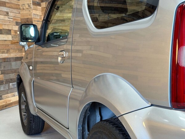 Used Suzuki Jimny 2015 for sale - 76027693: Photo 76