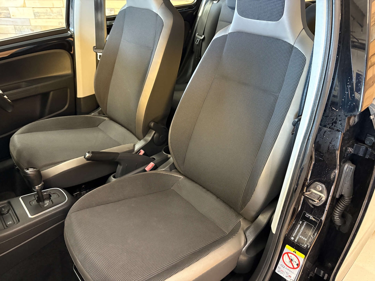 Used Volkswagen up! 2025 for sale - 76982664: Photo 18