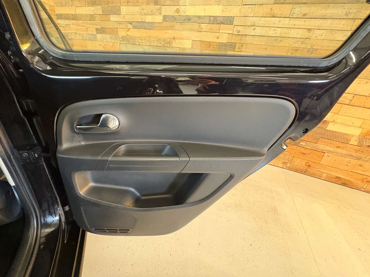 Used Volkswagen up! 2025 for sale - 76982664: Photo 48