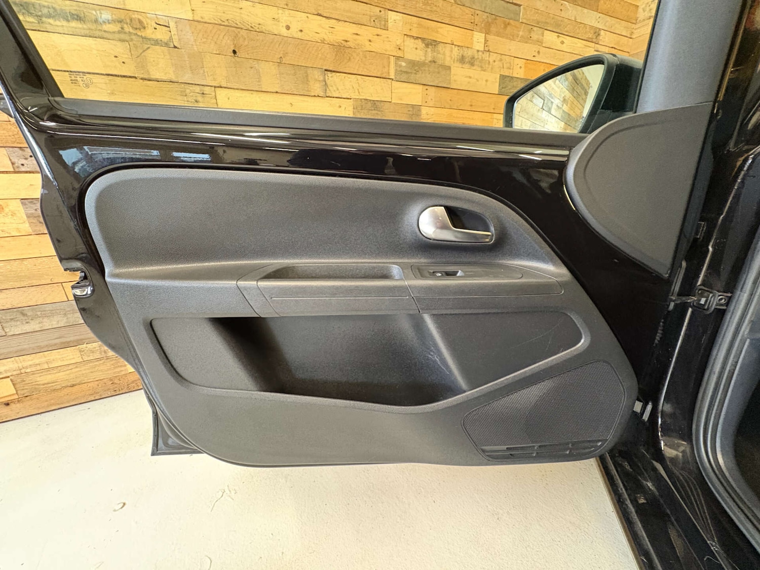 Used Volkswagen up! 2025 for sale - 76982664: Photo 50