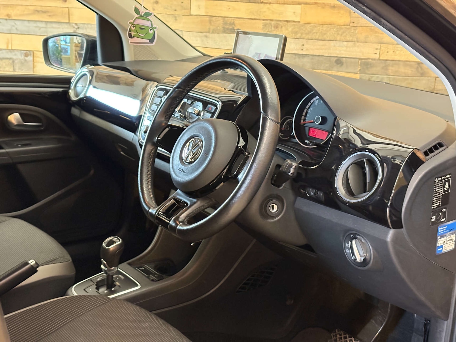 Used Volkswagen up! 2025 for sale - 76982664: Photo 7