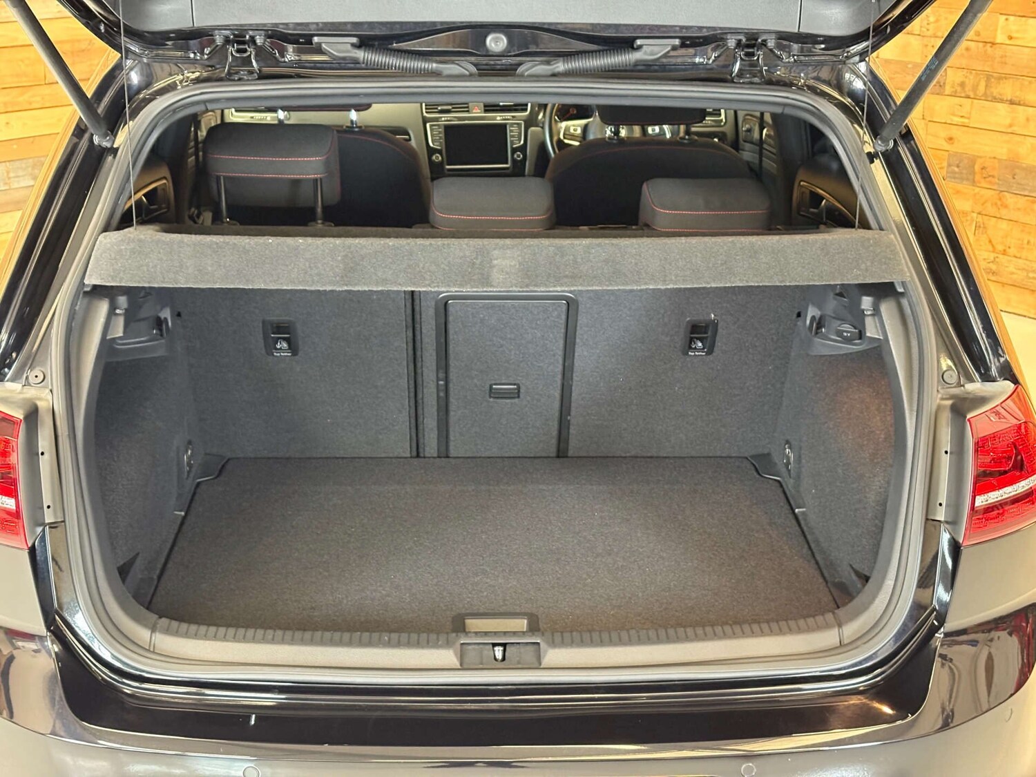 Used Volkswagen Golf 2025 for sale - 76453699: Photo 52