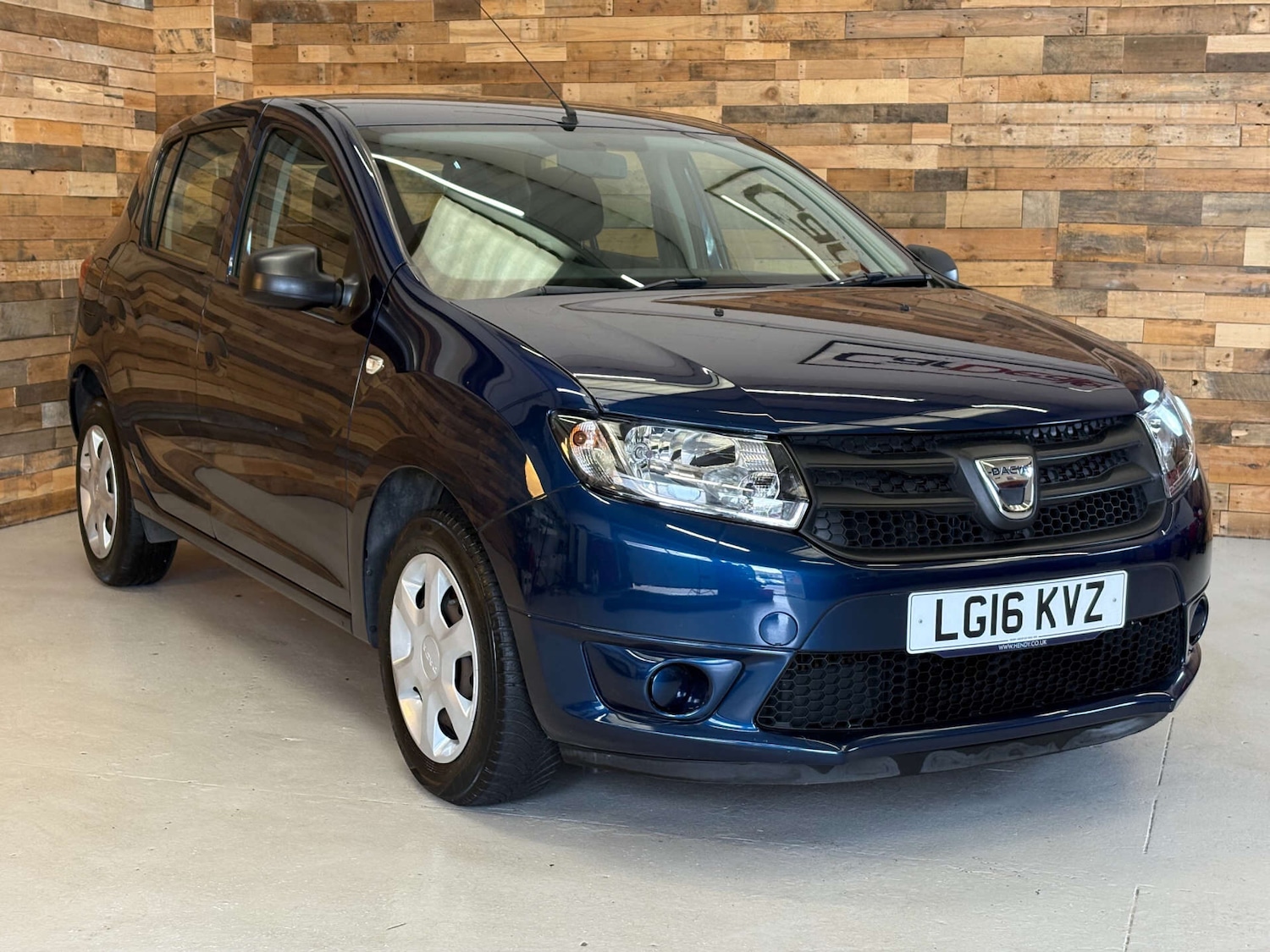 Used Dacia Sandero 2016 for sale - 76133775: Photo 1