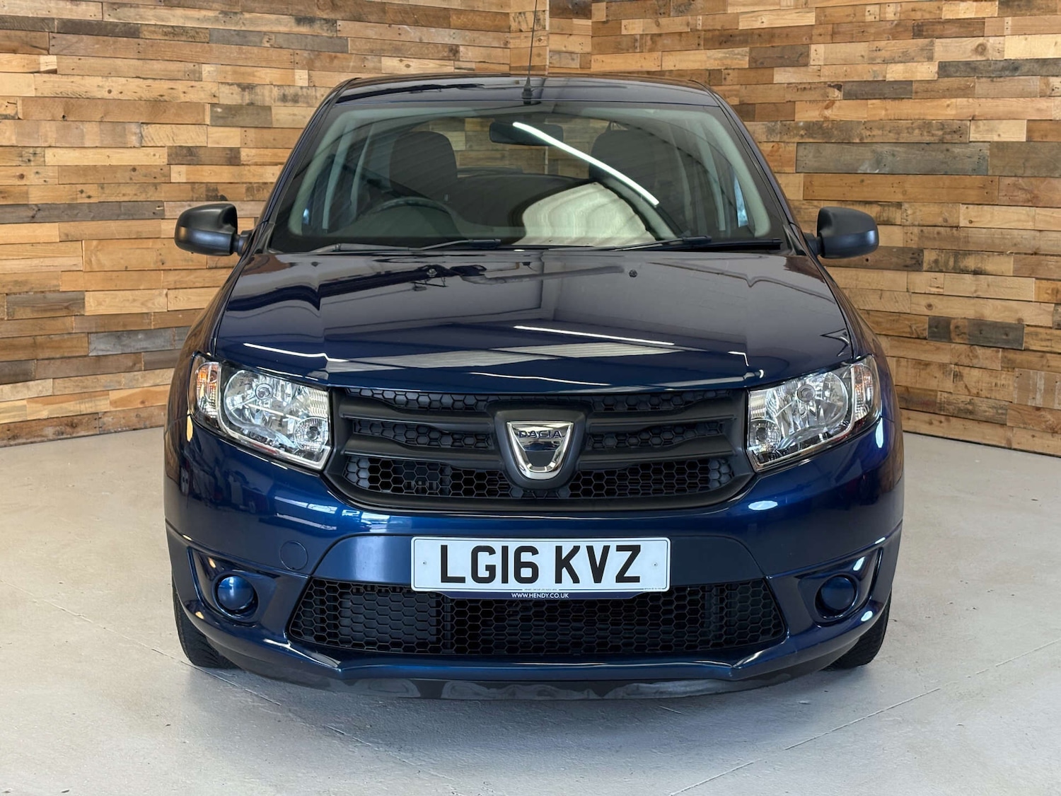 Used Dacia Sandero 2016 for sale - 76133775: Photo 2