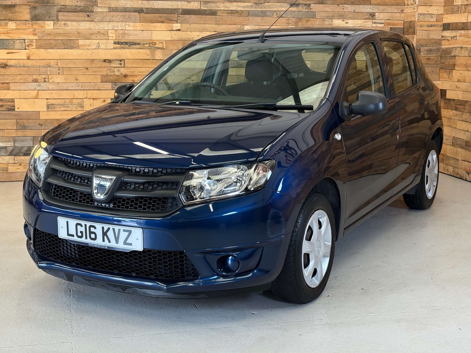 Used Dacia Sandero 2016 for sale - 76133775: Photo 3