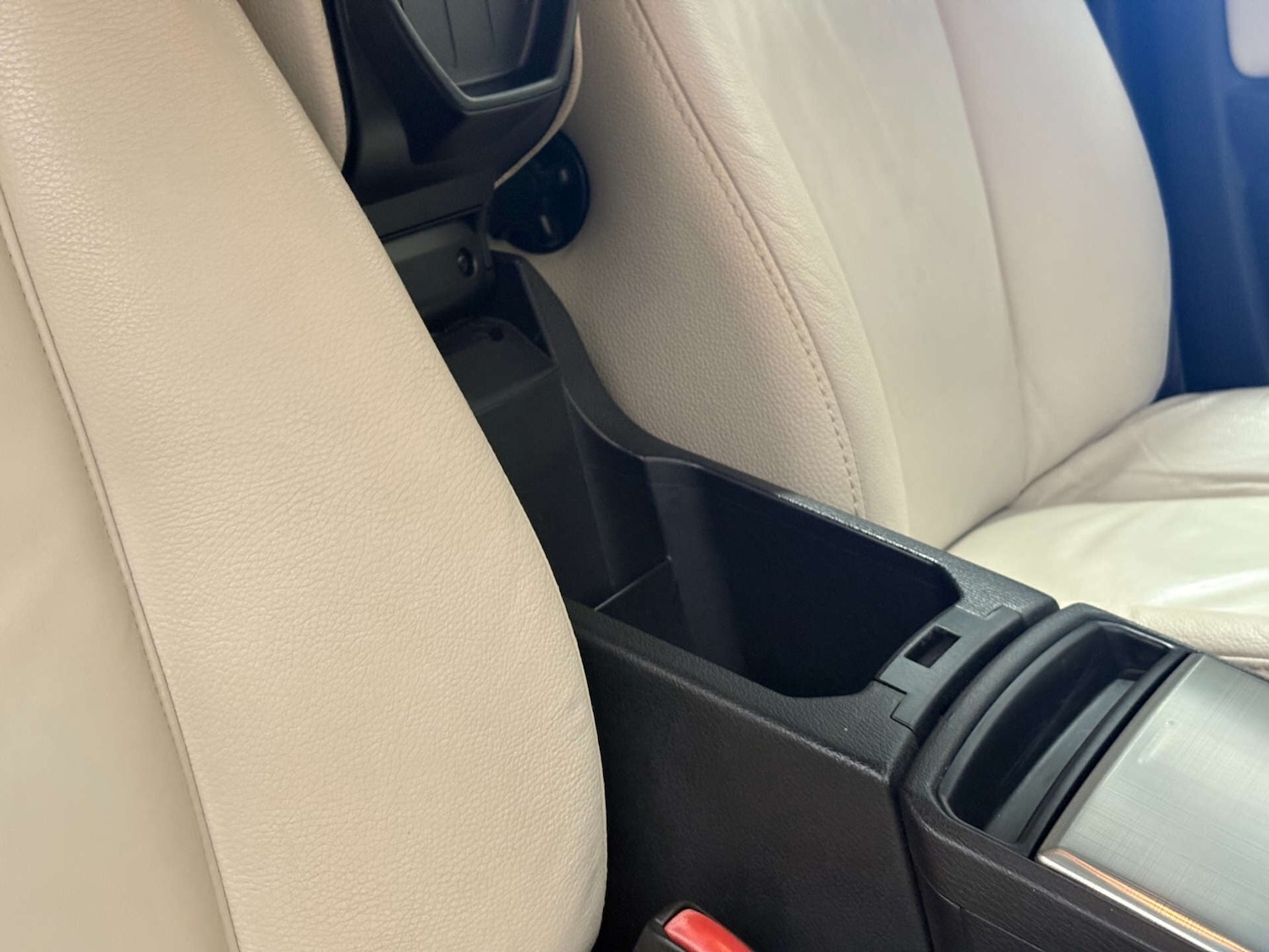 Used Volvo XC90 2011 for sale - 76879538: Photo 42