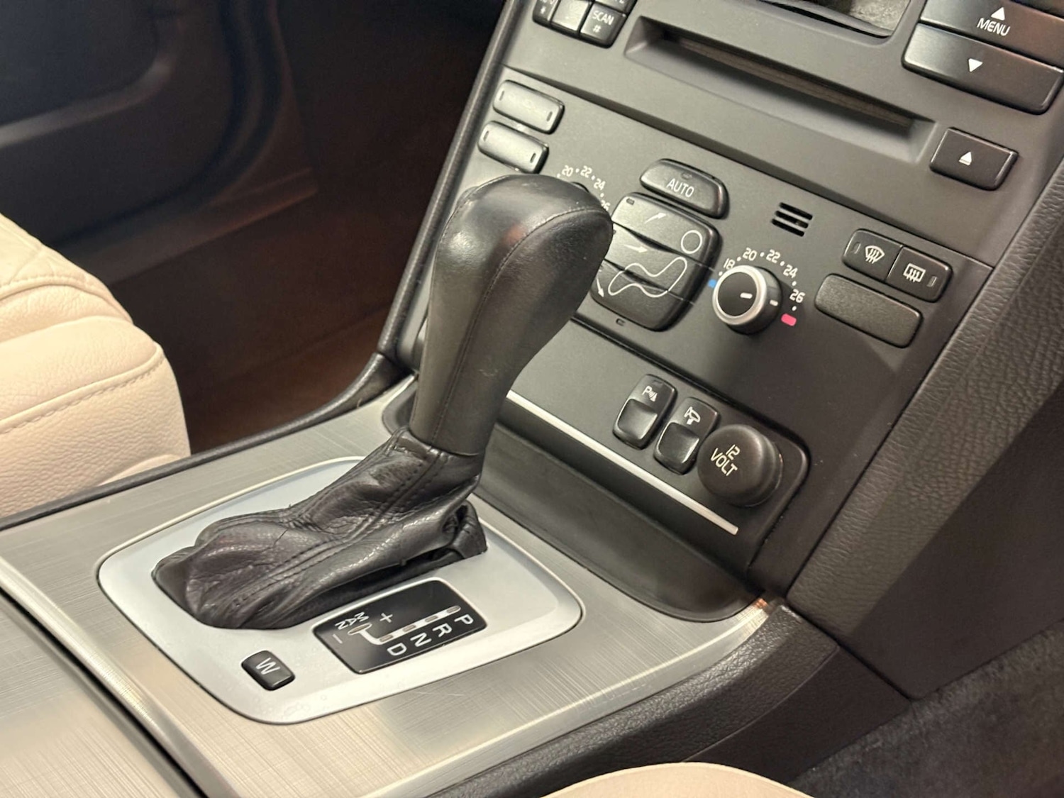 Used Volvo XC90 2011 for sale - 76879538: Photo 46