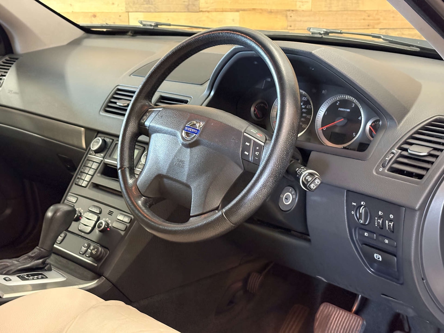 Used Volvo XC90 2011 for sale - 76879538: Photo 68