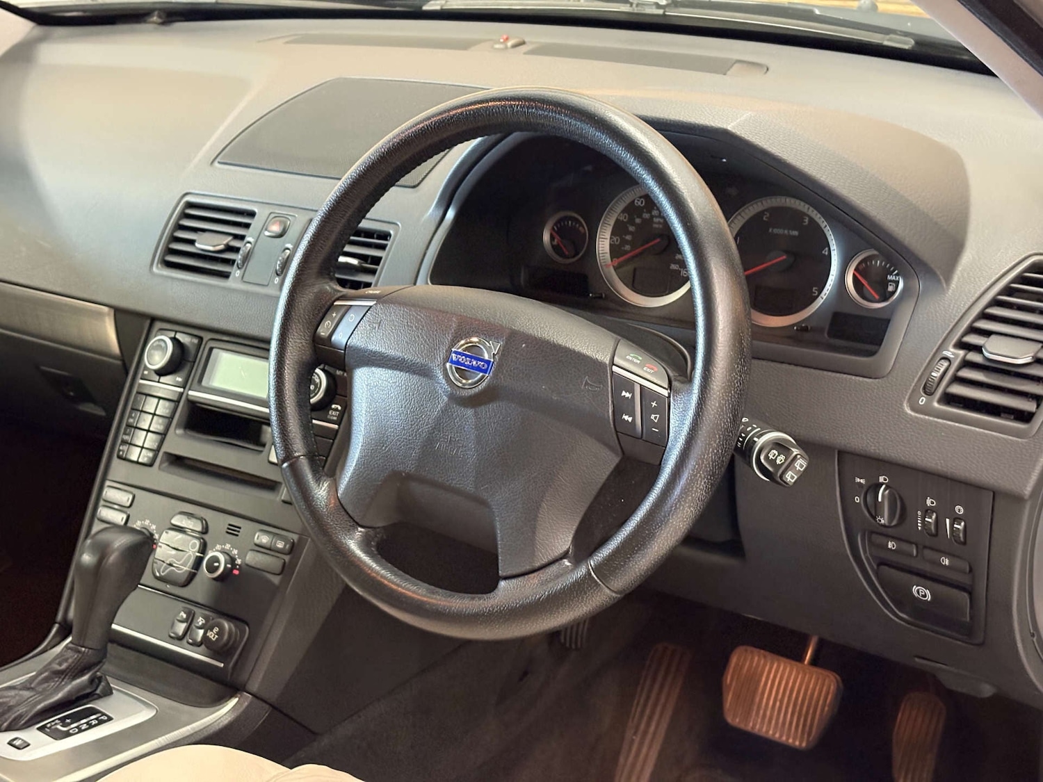 Used Volvo XC90 2011 for sale - 76879538: Photo 7