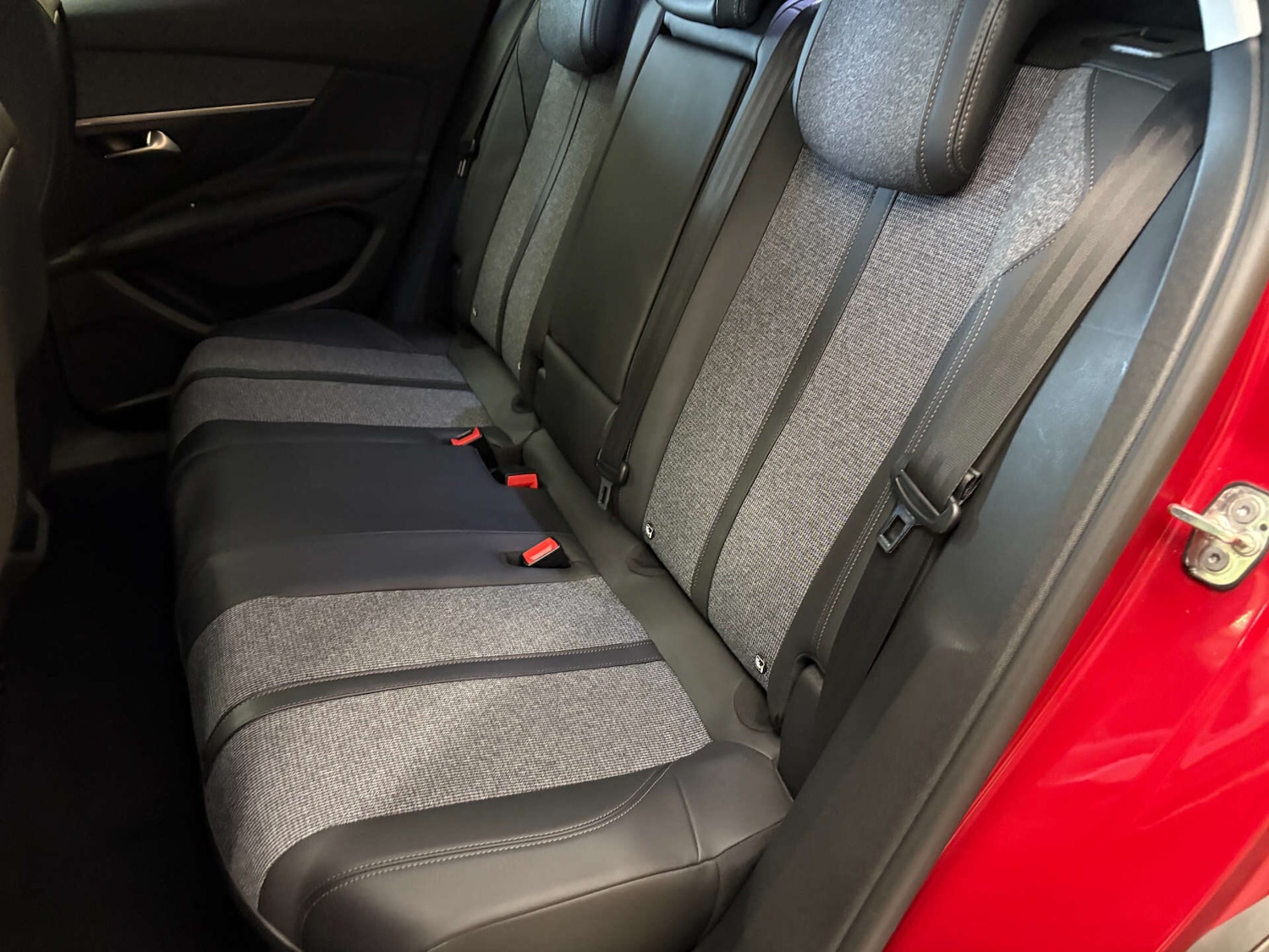 Used Peugeot 3008 2018 for sale - 76819792: Photo 13