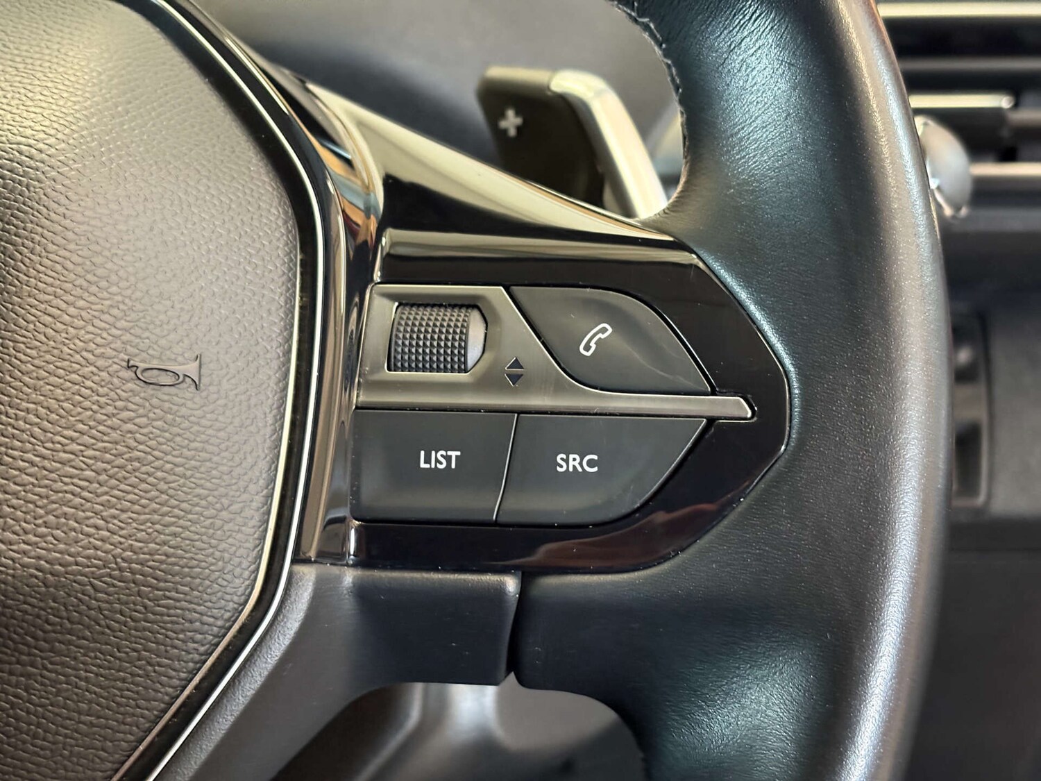 Used Peugeot 3008 2018 for sale - 76819792: Photo 22