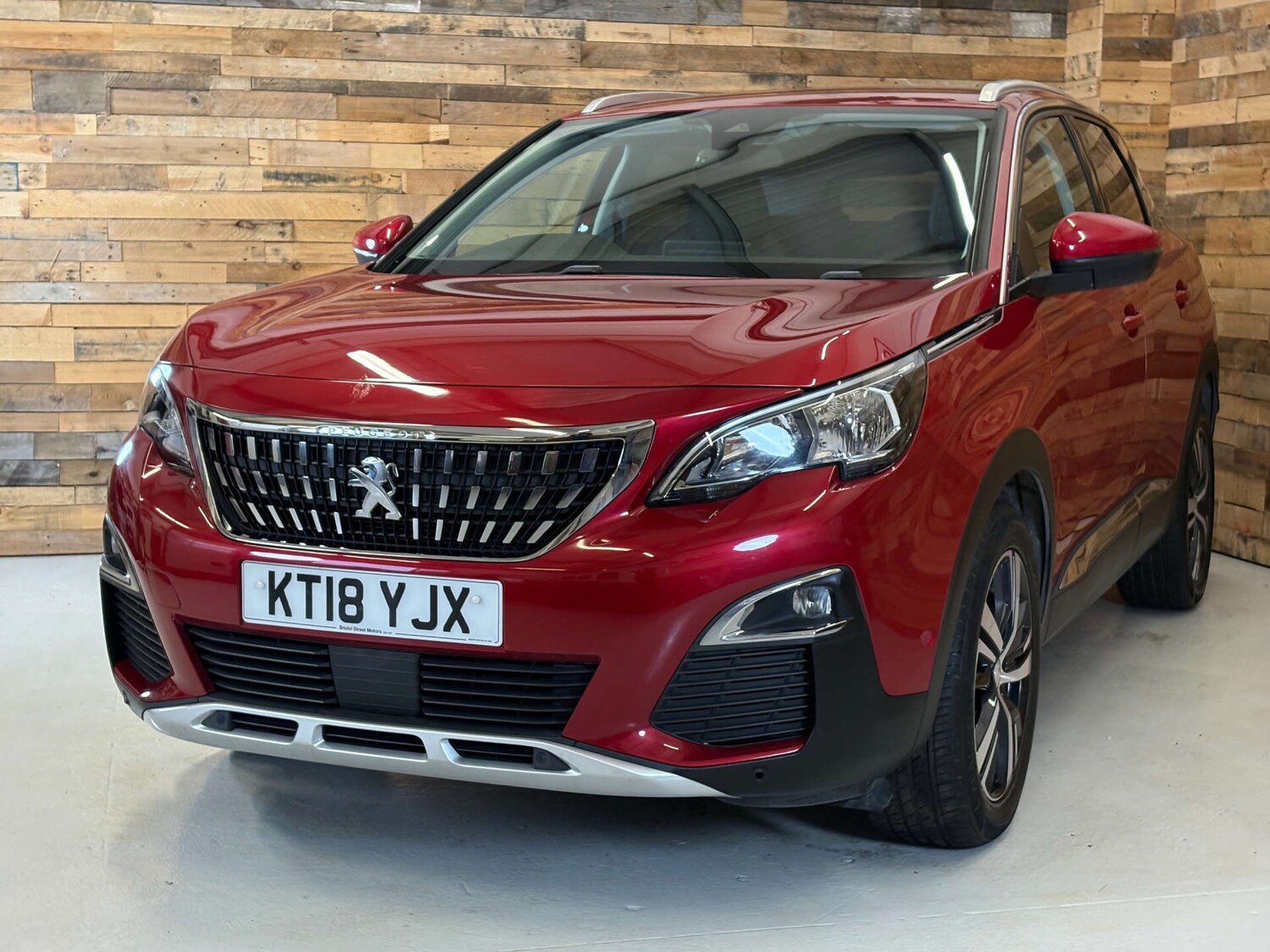 Used Peugeot 3008 2018 for sale - 76819792: Photo 3