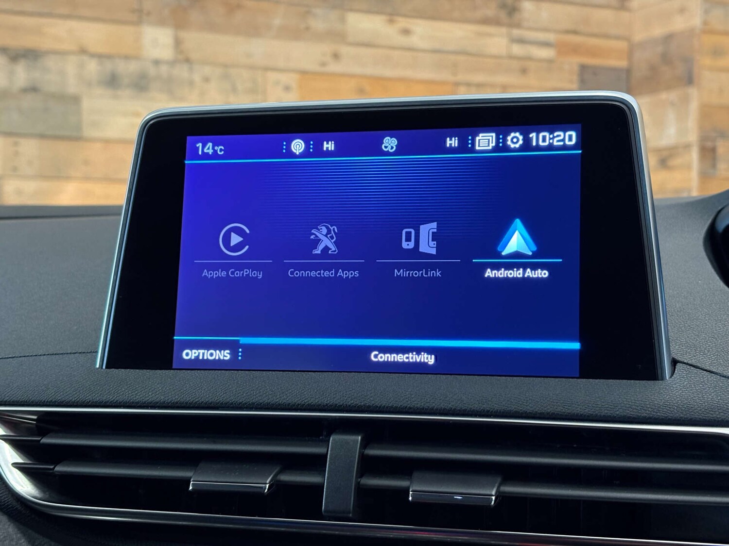 Used Peugeot 3008 2018 for sale - 76819792: Photo 32