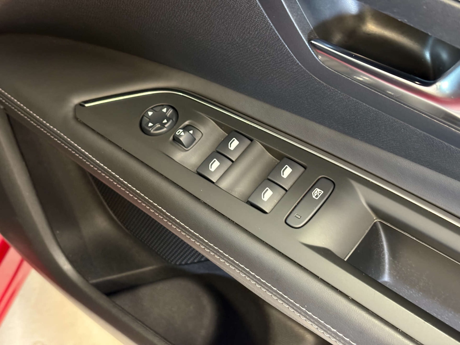 Used Peugeot 3008 2018 for sale - 76819792: Photo 41