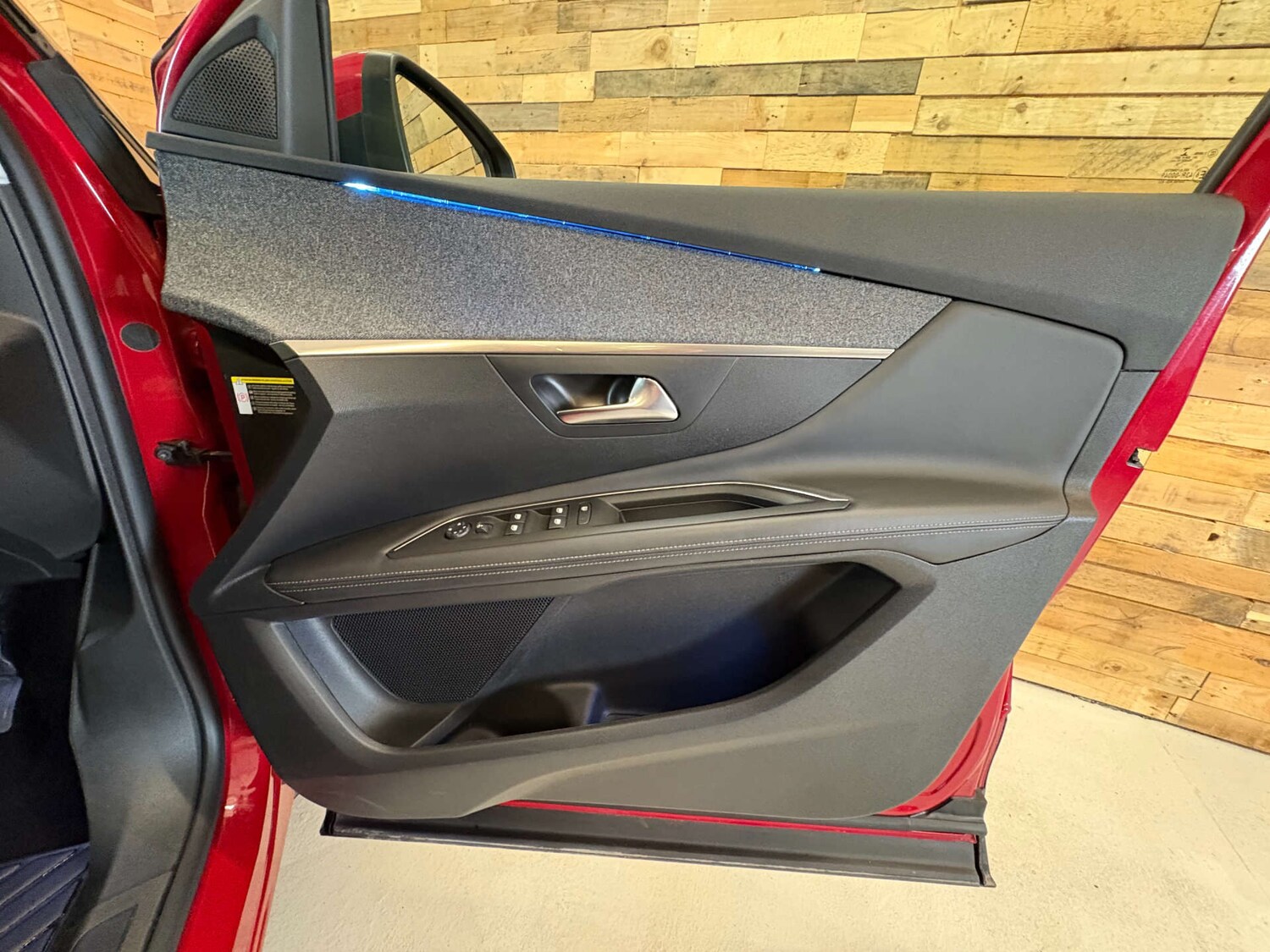 Used Peugeot 3008 2018 for sale - 76819792: Photo 62