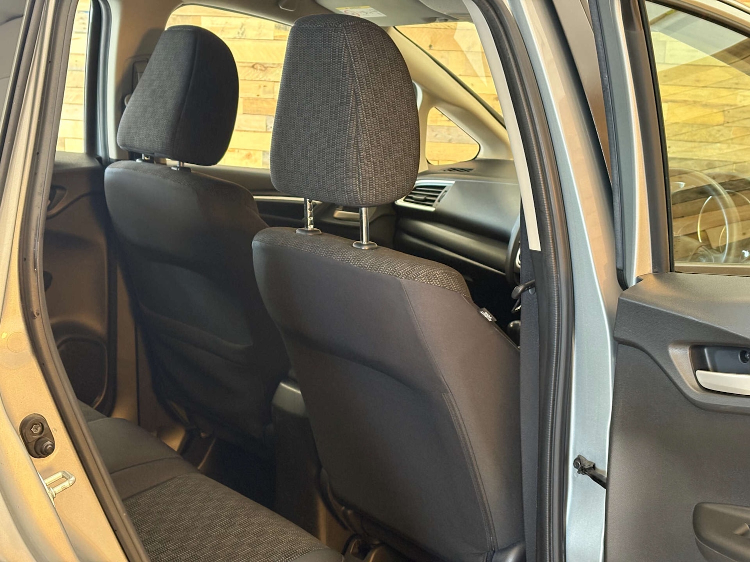 Used Honda Jazz 2016 for sale - 76783102: Photo 24