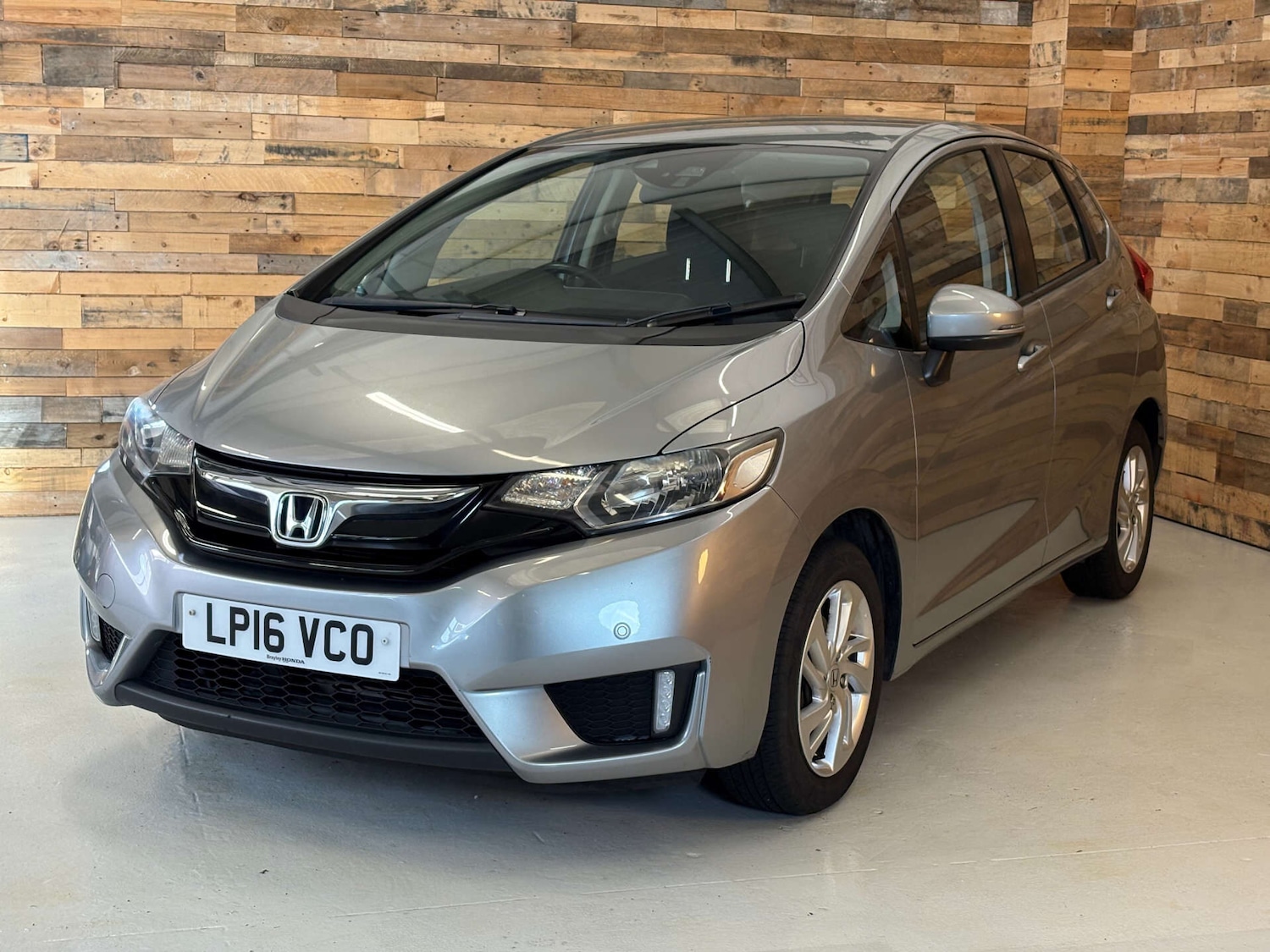 Used Honda Jazz 2016 for sale - 76783102: Photo 64