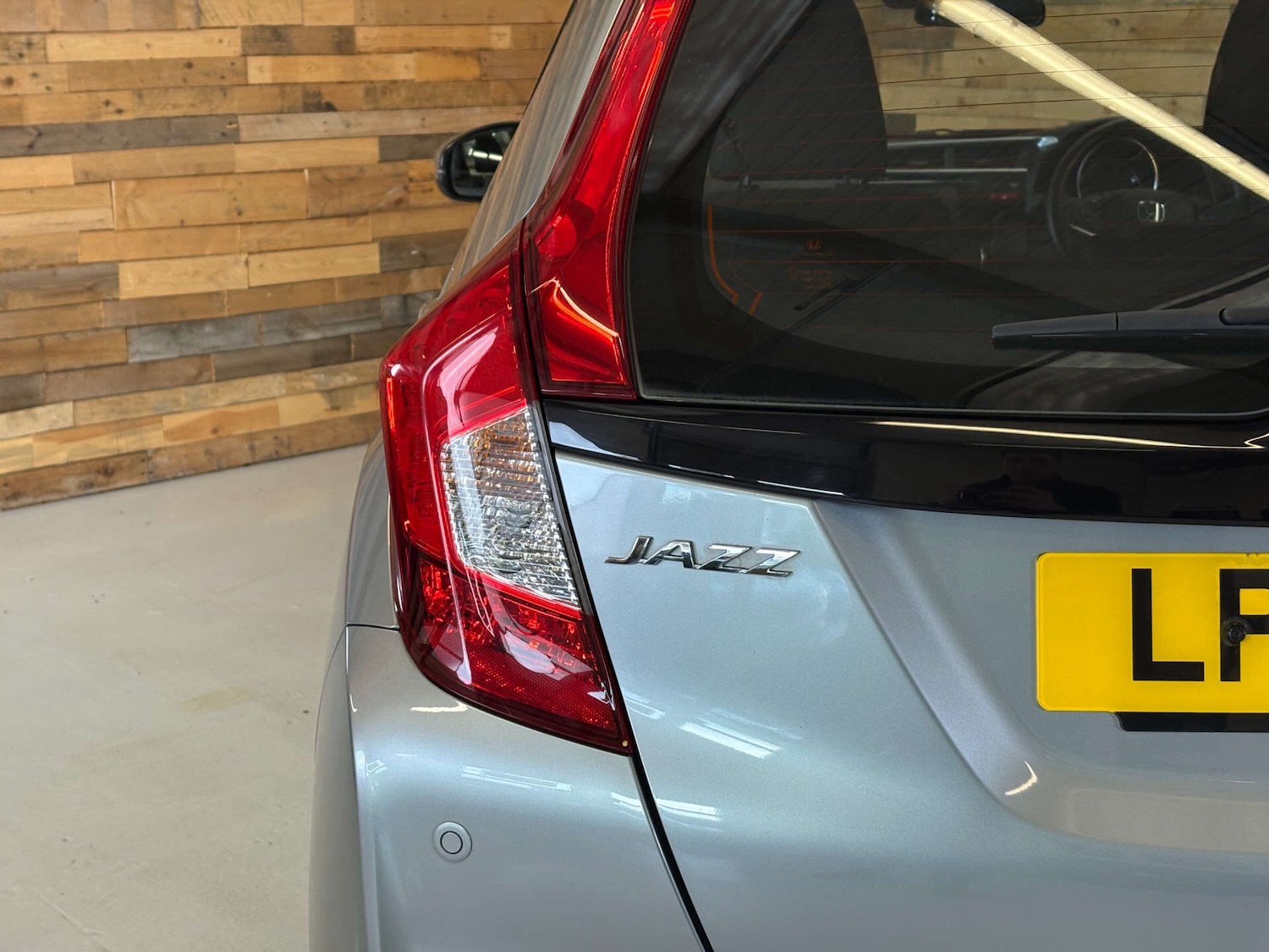 Used Honda Jazz 2016 for sale - 76783102: Photo 67