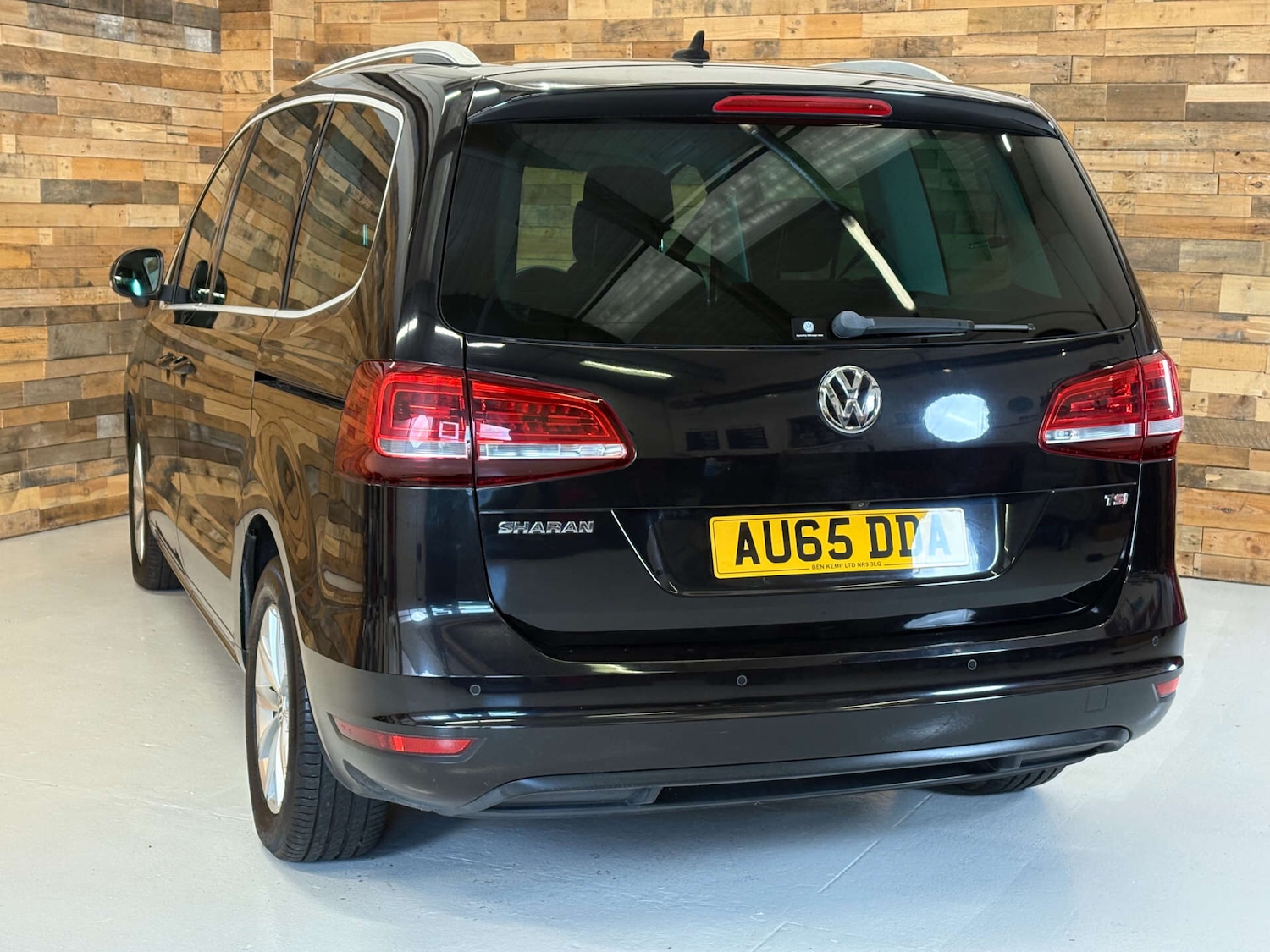 Used Volkswagen Sharan 2025 for sale - 76340410: Photo 76