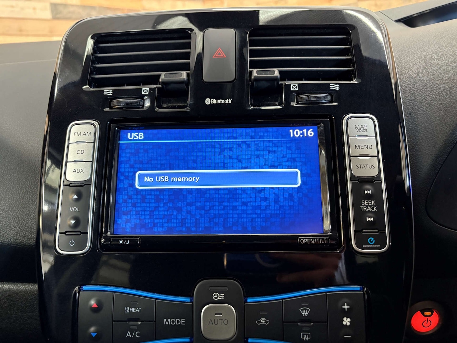 Used Nissan Leaf 2015 for sale - 76331198: Photo 17