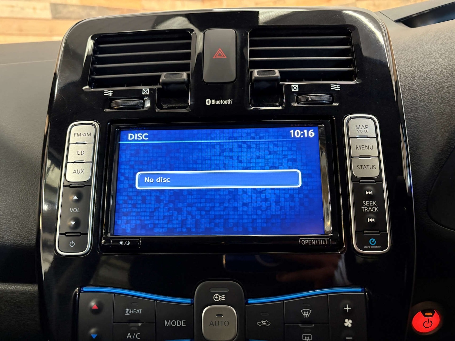 Used Nissan Leaf 2015 for sale - 76331198: Photo 18