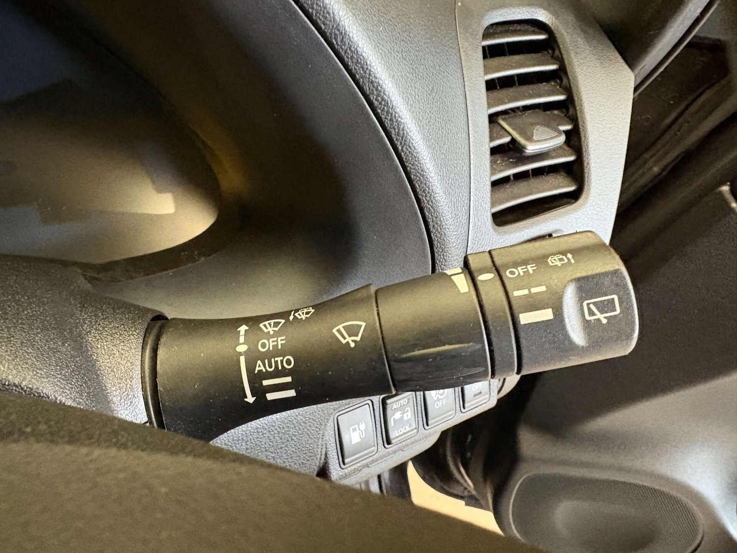 Used Nissan Leaf 2015 for sale - 76331198: Photo 25