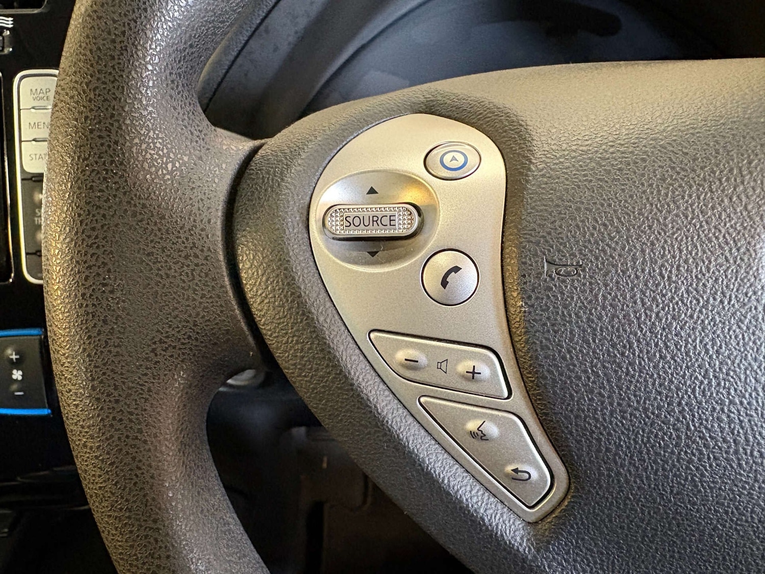 Used Nissan Leaf 2015 for sale - 76331198: Photo 27