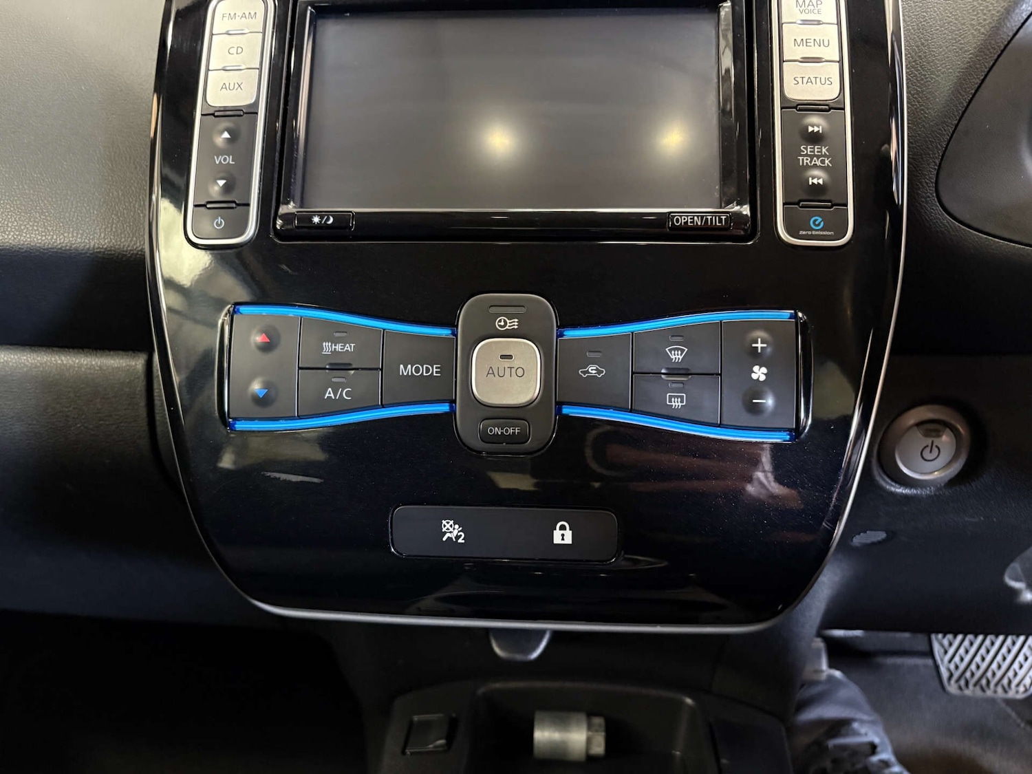 Used Nissan Leaf 2015 for sale - 76331198: Photo 30