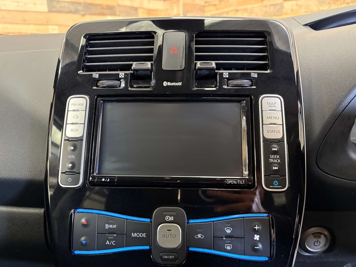 Used Nissan Leaf 2015 for sale - 76331198: Photo 31