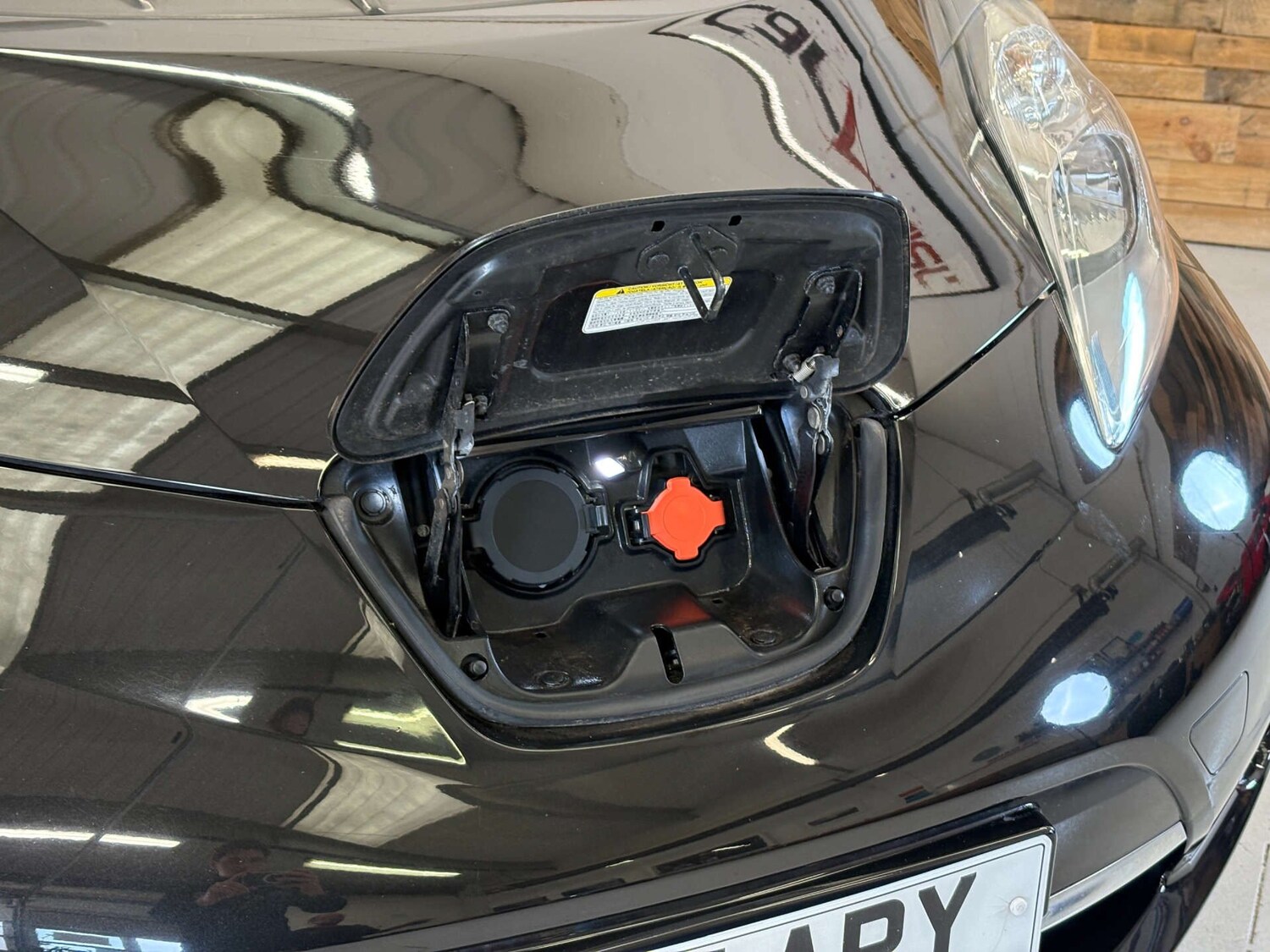 Used Nissan Leaf 2015 for sale - 76331198: Photo 84